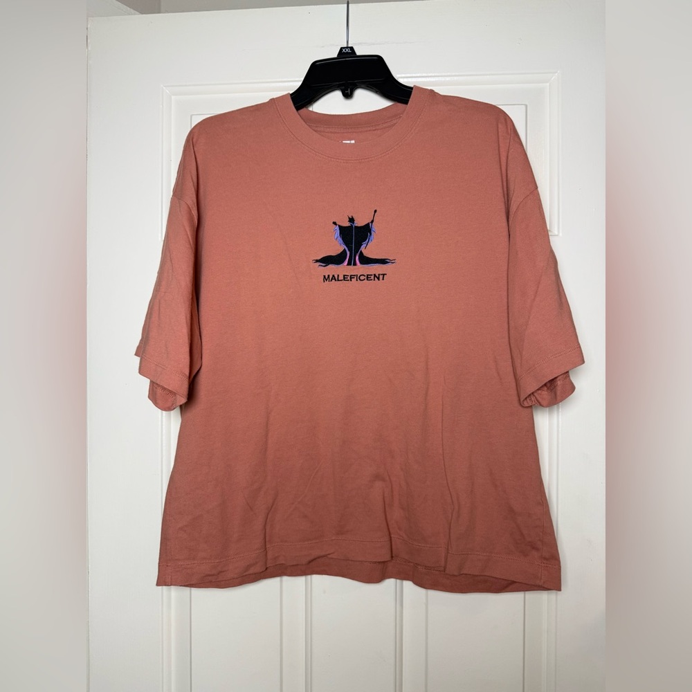 Uniqlo X Disney Maleficent Short Sleeve Top